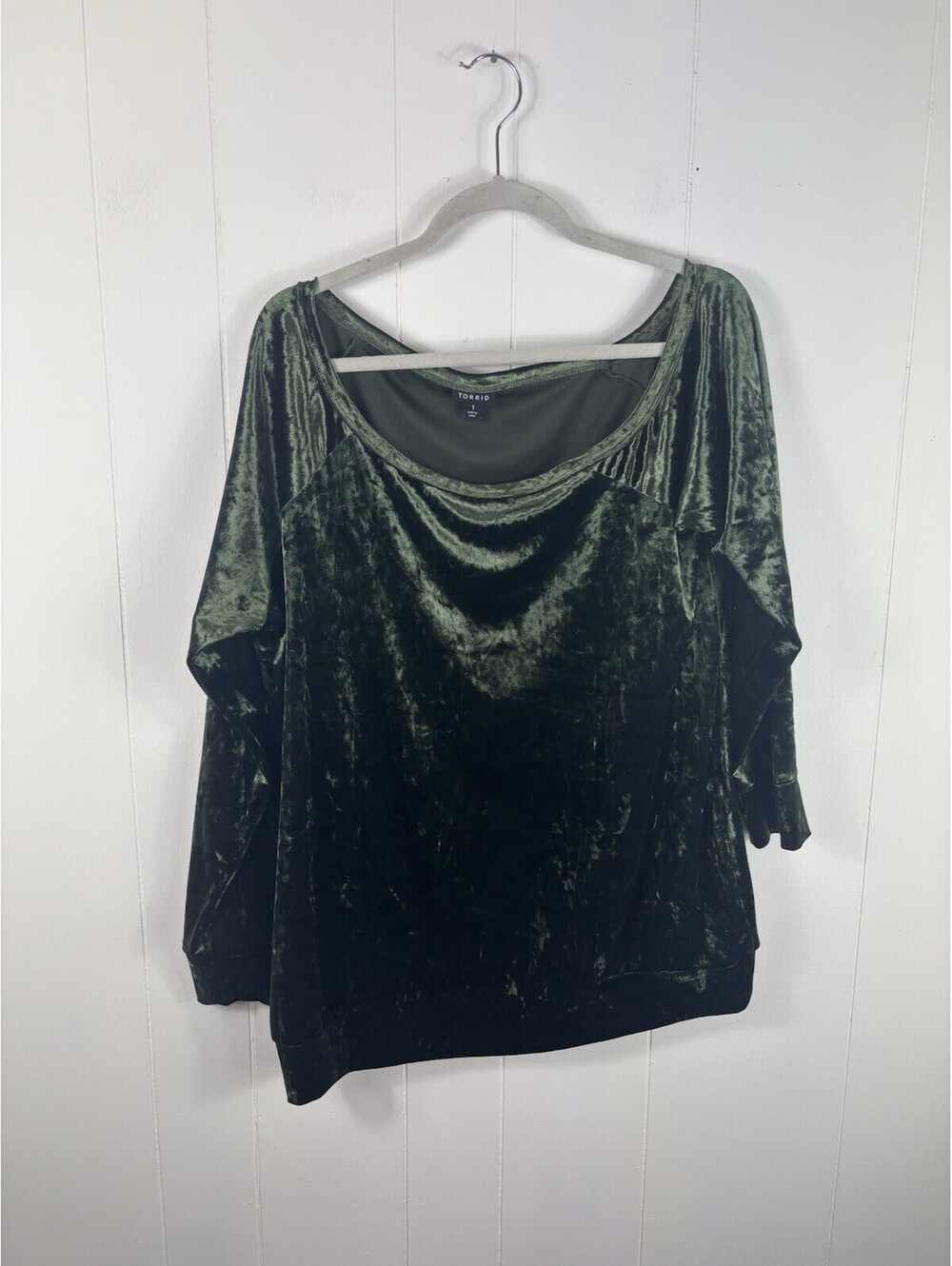 Torrid Crushed Velvet Off Shoulder Sweatshirt Womens 1X Olive Green Soft Stretch